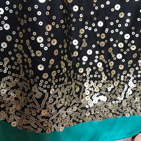 LAST CALL Black and Gold Sequined Top - Picture 4 of 4